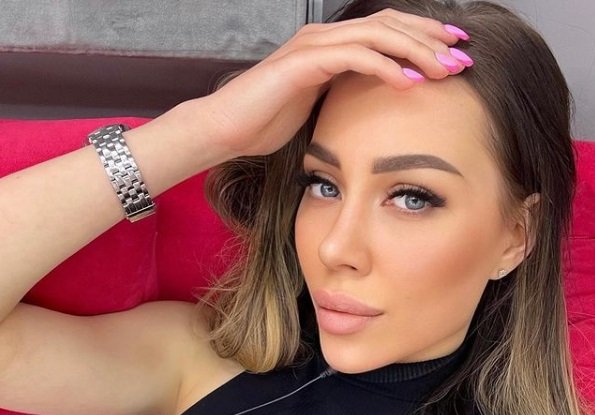 alena savkina rasstalas s parnem