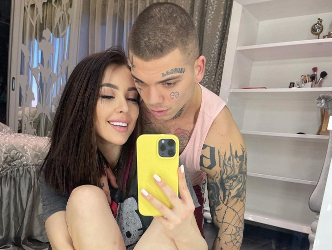 alena savkina rasstalas s parnem