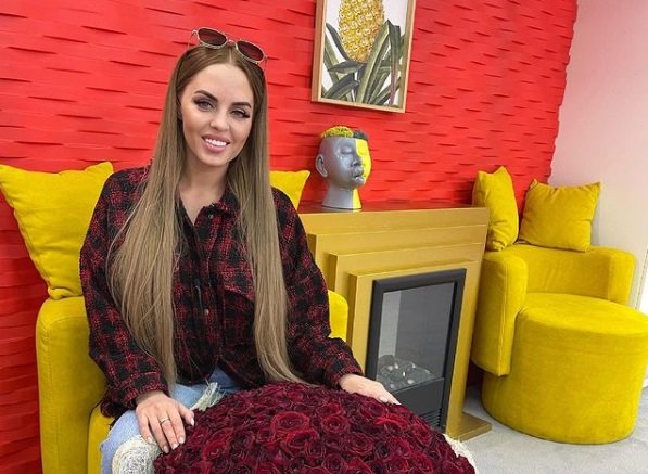 Yuliya Yefremenkova uhla s proyekta