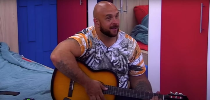 gleb izmenil alene