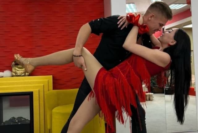 ilya bazhenov i yana oleshuk