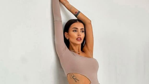 kristina buhynbalte