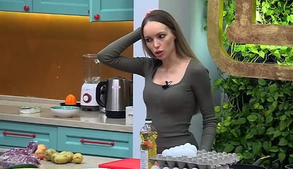 anna samonina dom 2